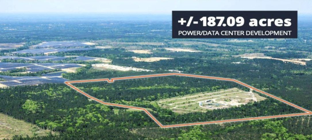 Aerial view of a 187-acre power and data center development site